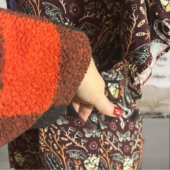 Disturbia Hemlock Button Up V Neck Playsuit Romper Size 8 - Picture 5 of 7